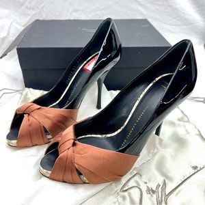 Giuseppe Zanotti high 3.5” heel black patent bronze satin peep toe EU 37